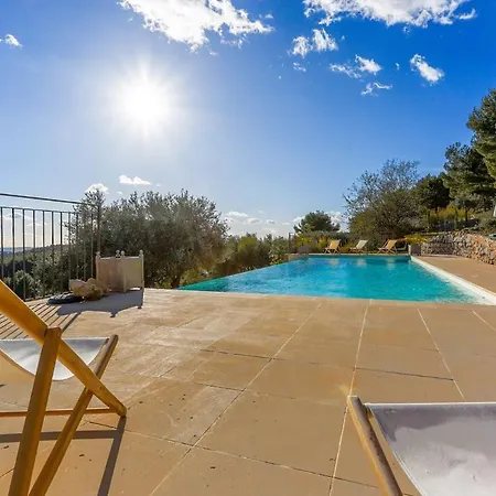 Des Oliviers Villa